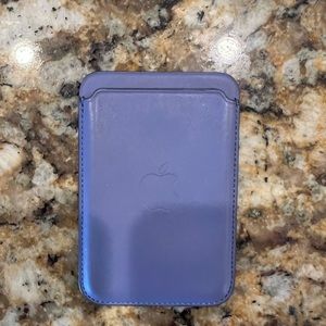 MagSafe Apple wallet
